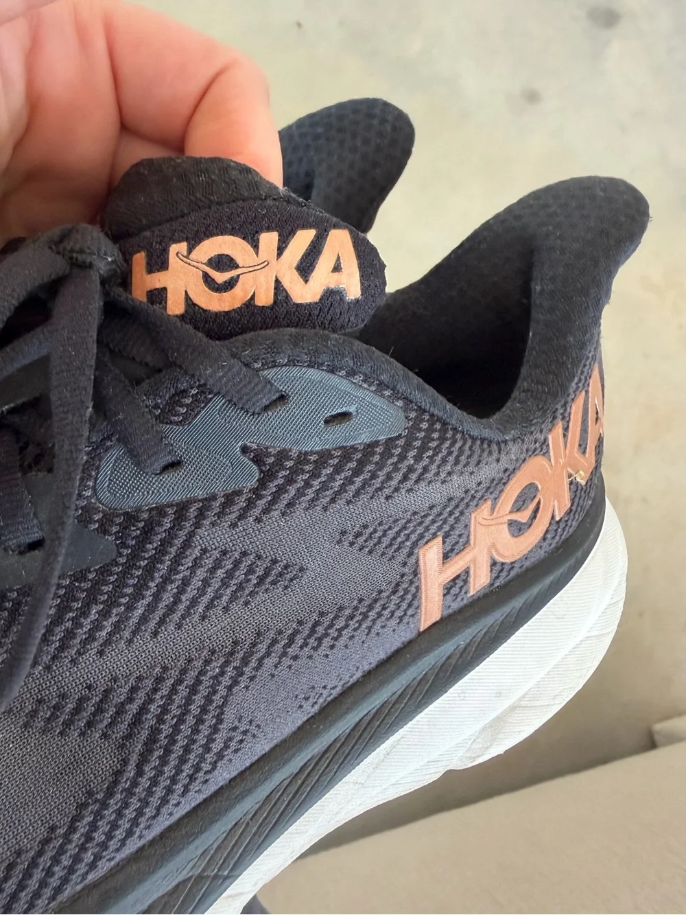 Hoka Clifton 9 Womens Running Shoes Size 8 Black Rose Gold